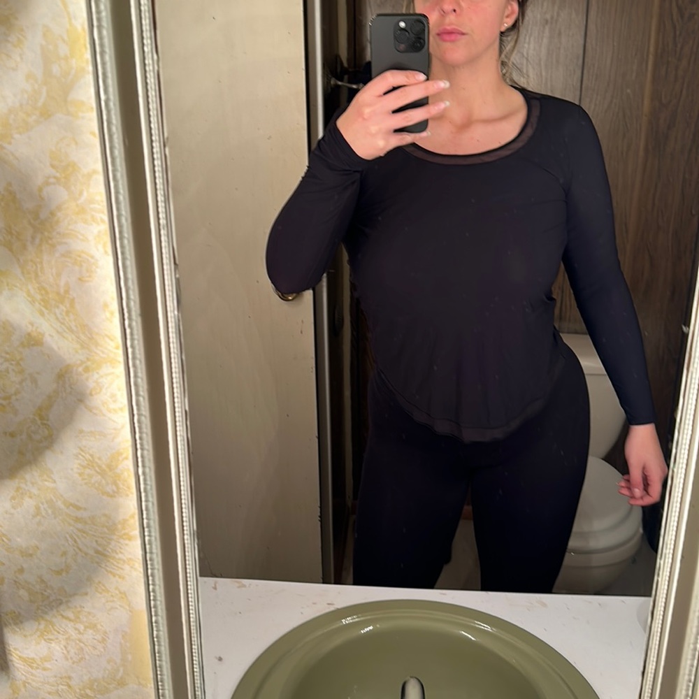 Lululemon long sleeve shirt backless